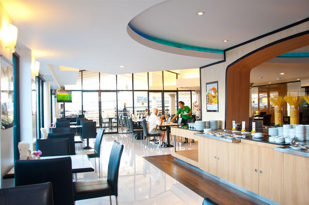 Flipper Lodge Hotel - Sha Extra Plus Pattaya Exterior foto
