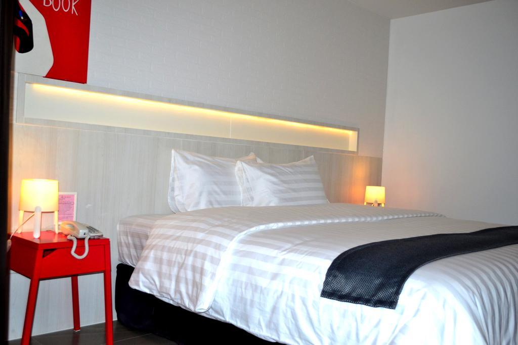 Flipper Lodge Hotel - Sha Extra Plus Pattaya Exterior foto