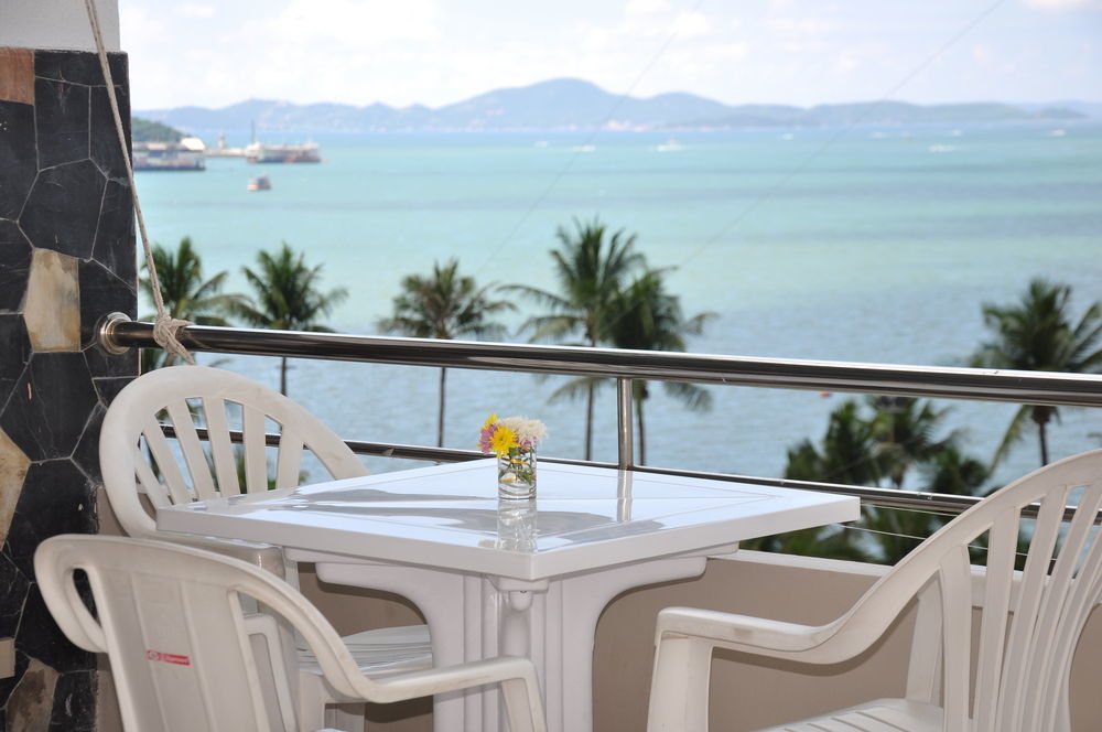Flipper Lodge Hotel - Sha Extra Plus Pattaya Exterior foto